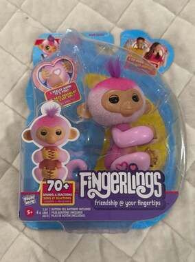WowWee Fingerlings Harmony Interactive Baby Monkey - Pink